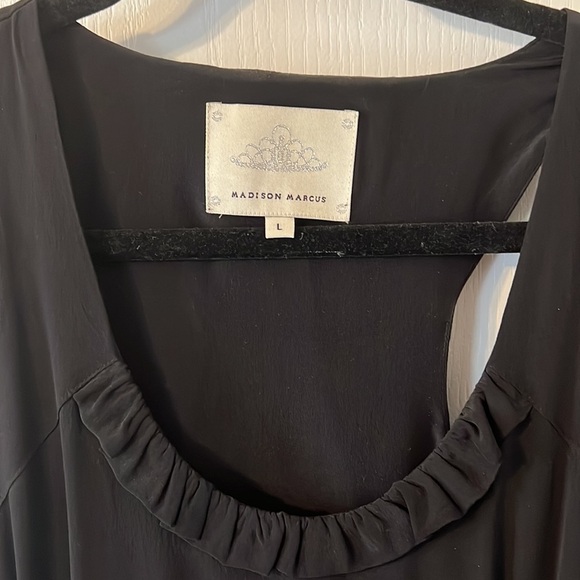 Madison Marcus black silk dress. Size L but fits like a Medium - Picture 2 of 4
